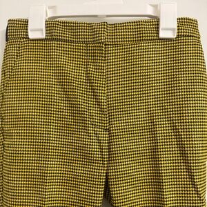 NWT Zara cropped pants in yellow, patterned , size XS
